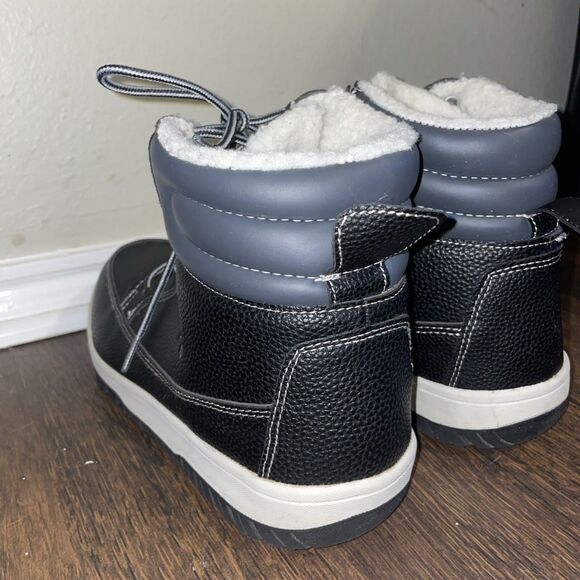 Size 11 Mens US Polo Assn. Black And White Faux Fur High Top Sneakers - Picture 8 of 9